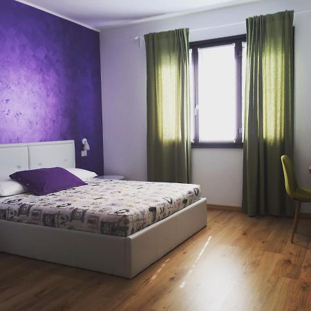 Il Gatto Stanco B&B 아로나 외부 사진